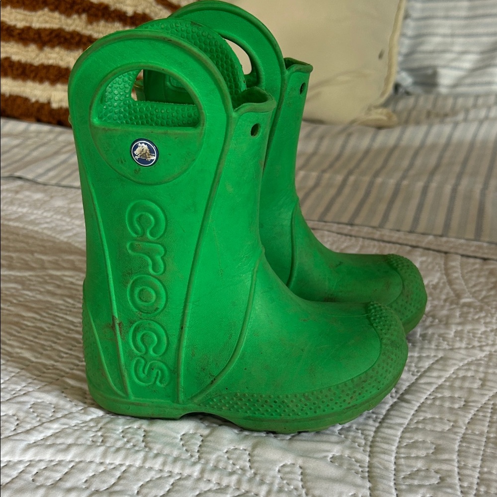 CROCS Kids Vibrant Green Rain Boots